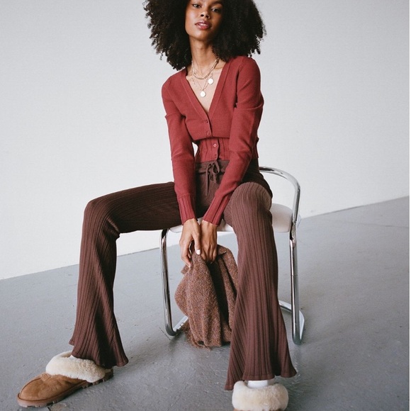 NWT Urban Outfitters Fitted Cropped Cardigan Large sweater long sleeve top cute - Picture 3 of 12